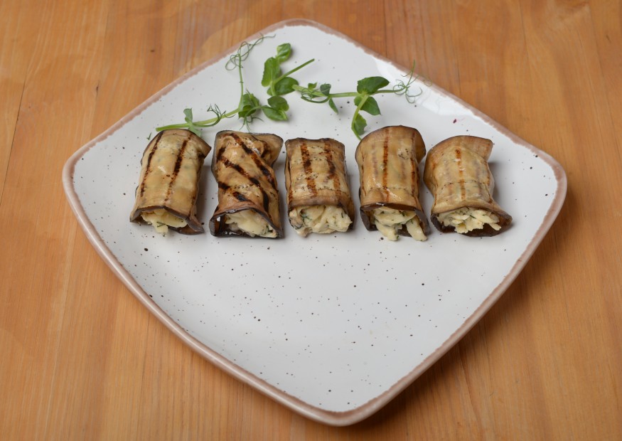 Aubergine rolls