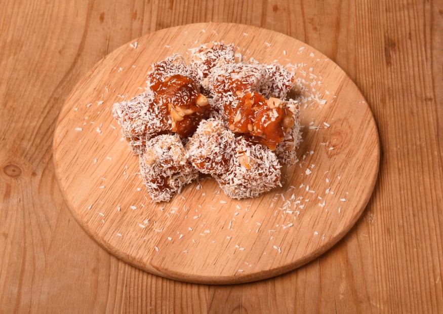 Dessert of dried apricots, honey and peanuts